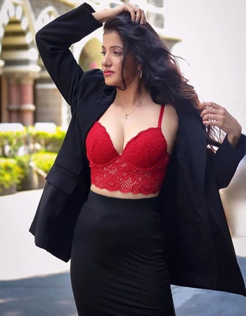 Escorts services in Delhi